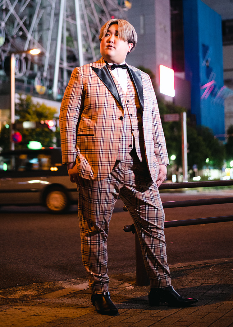 突如ランキング1位に躍り出た…体重137kgホスト!?