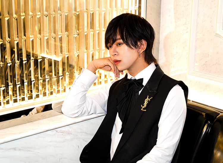 【OVER】次世代を担う若手『皇 セナ』インタビュー特集