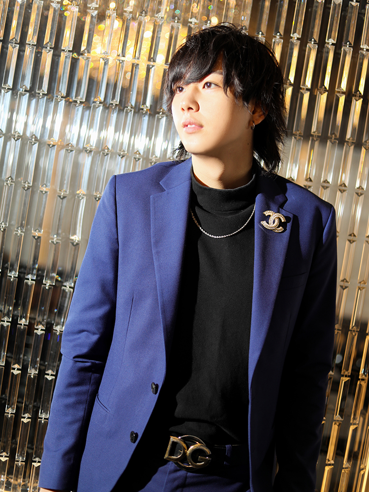 【OVER】静岡から歌舞伎町へ! 期待のホープ『なつき』にインタビューを企画!!