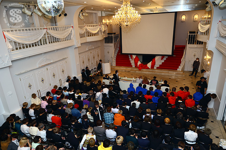 STARDAM GROUP シャンパンコール大会