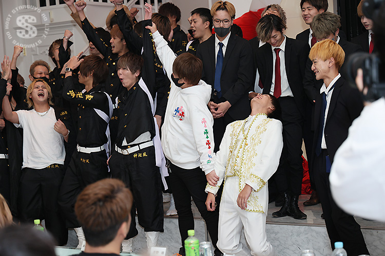 STARDAM GROUP シャンパンコール大会