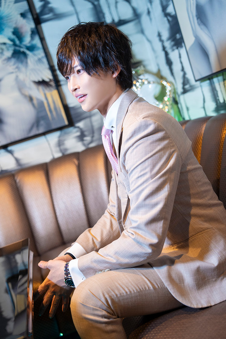 【RAISE】21ヶ月連続No.1で活躍し続ける中、彼の今後の目標を探る