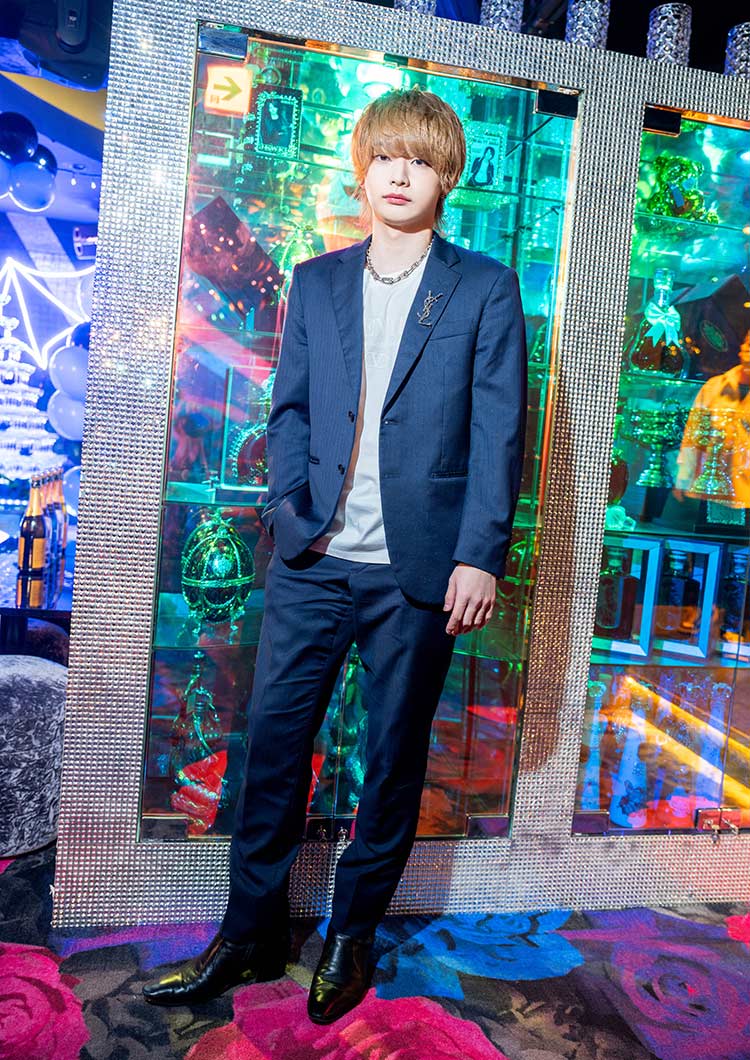 【JEWEL】人気ライバーがホストへ転身 オイタ幹部補佐が挑む二刀流への道