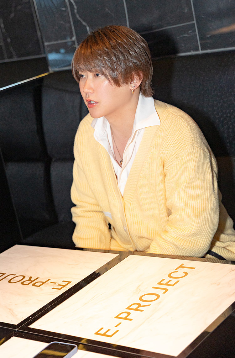 【AMBERS】 飛鳥 えいた 音楽×ホスト。2つの夢を追い続けるこれから