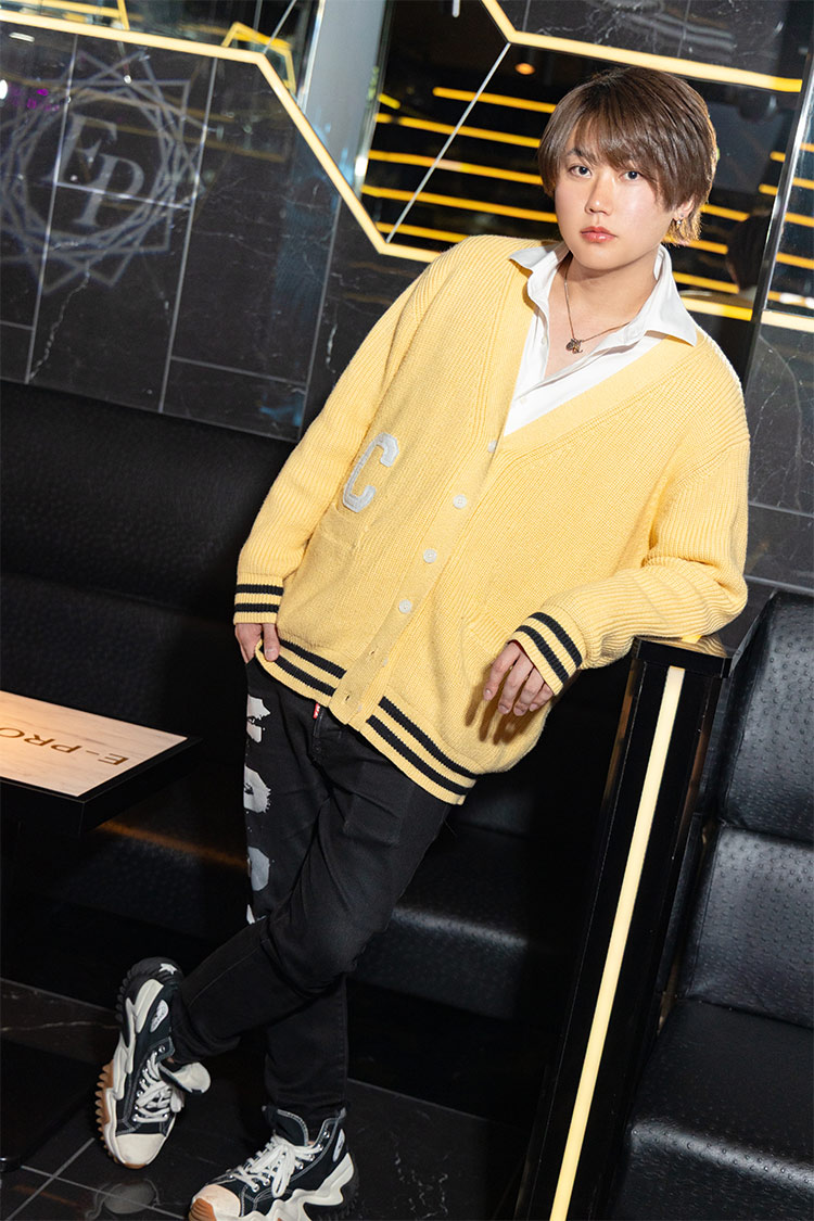 【AMBERS】 飛鳥 えいた 音楽×ホスト。2つの夢を追い続けるこれから