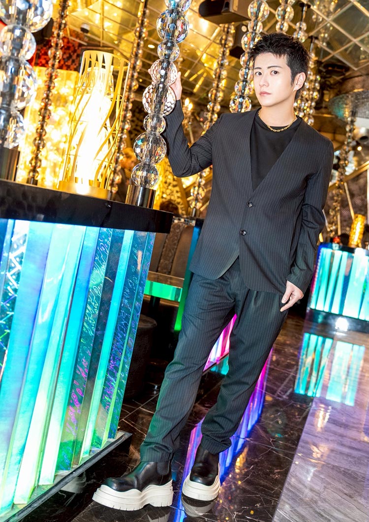 【RED／PRISM】を動かす男。 "ブリ大根KAKERU" 売れない2年が最強のプロデュース力を作った。