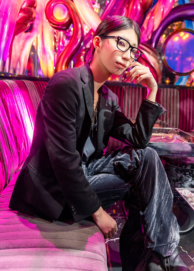 【Dear's Lucia】 冥条 翠 寺育ちの現役大学生ホスト。人生は「育成ゲーム」と唱える男の選択