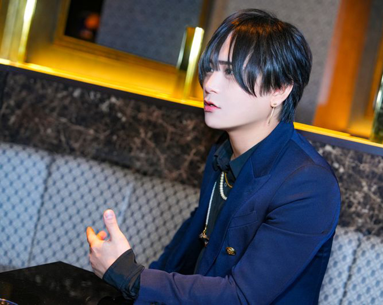 【CoeuR】天音雫 ホストクラブ経営に正解はない──だから俺は、人で勝つ