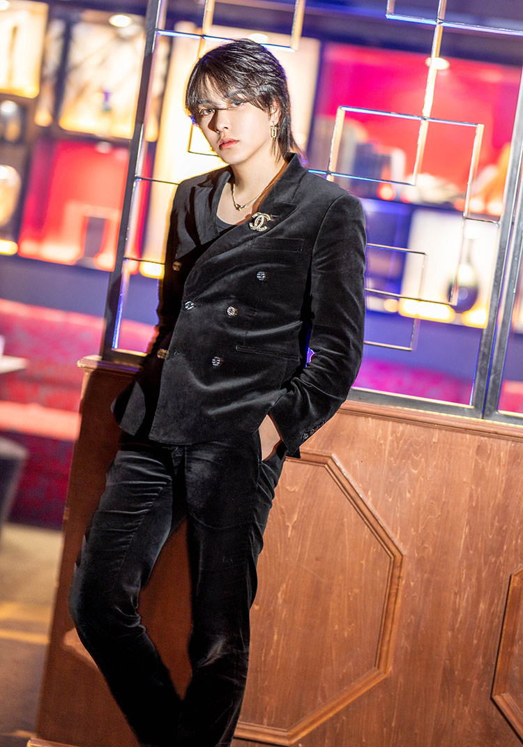 【Collection -osaka-】元自衛隊上位5%、“価値を高めるため”にホストを選んだ男・突撃のリョーマ