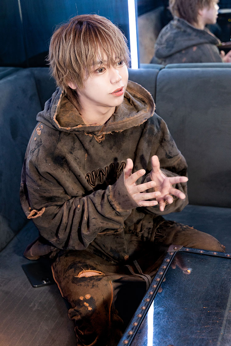 【Valentine】元警察官・おまわり翔琉が選んだ実力主義の世界