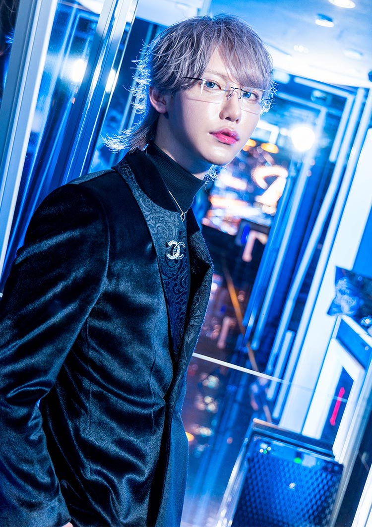 【A+1】西園寺ゆら 法律、アイドル、経営――異色の経歴を持つ西園寺ゆらの現在地