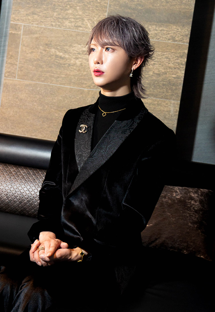 【A+1】西園寺ゆら 法律、アイドル、経営――異色の経歴を持つ西園寺ゆらの現在地