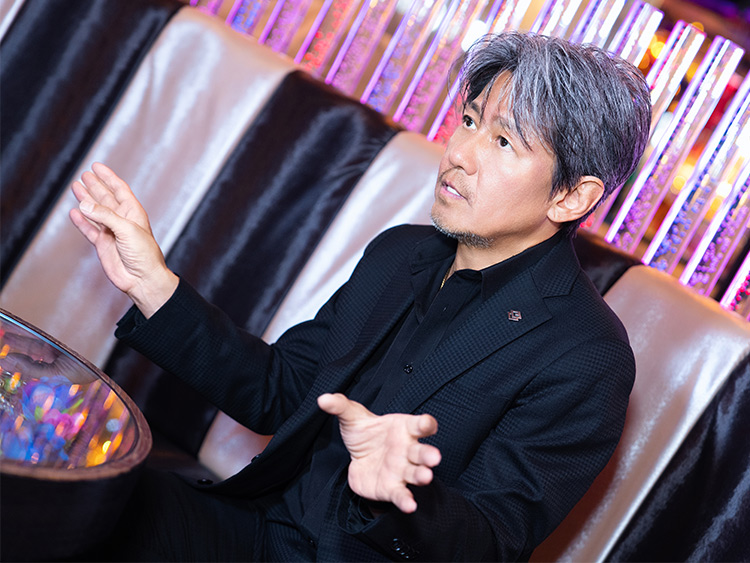 【SiVAH】プレイヤーから育てる側へ。麻生英樹が歩んだ、ホスト人生26年の軌跡