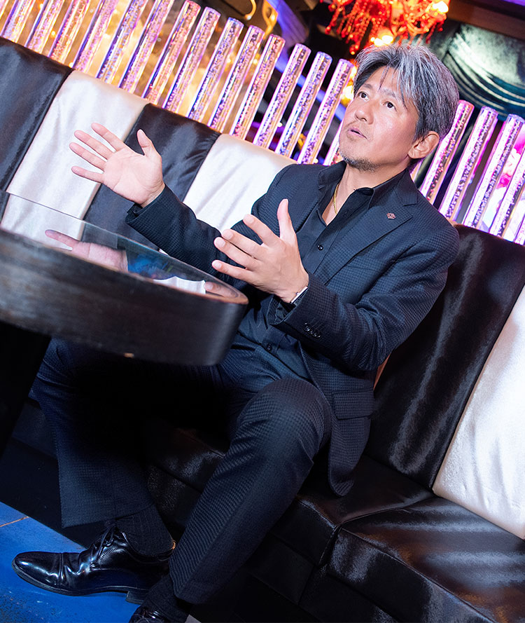 【SiVAH】プレイヤーから育てる側へ。麻生英樹が歩んだ、ホスト人生26年の軌跡