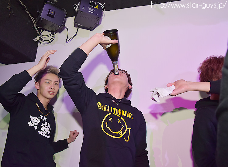 夜行性 ペンギン BIRTHDAY PARTY