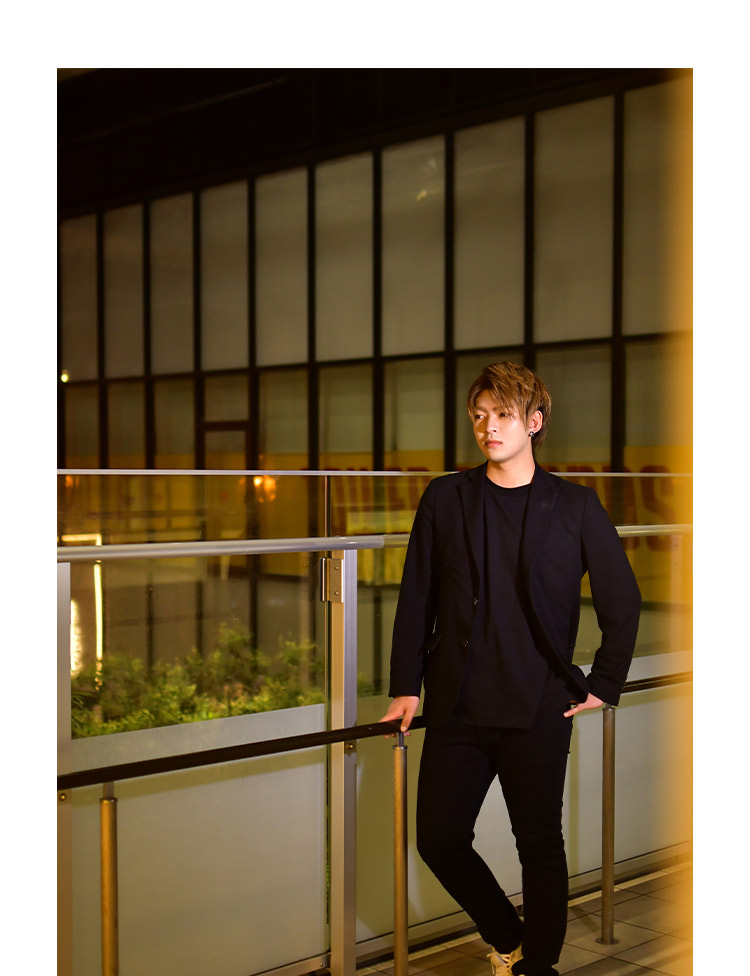 FLEX ジンが初となるピンで登場!!