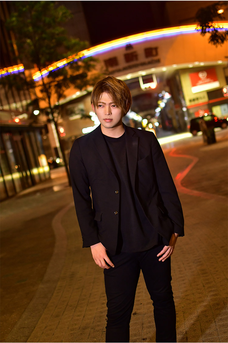 FLEX ジンが初となるピンで登場!!