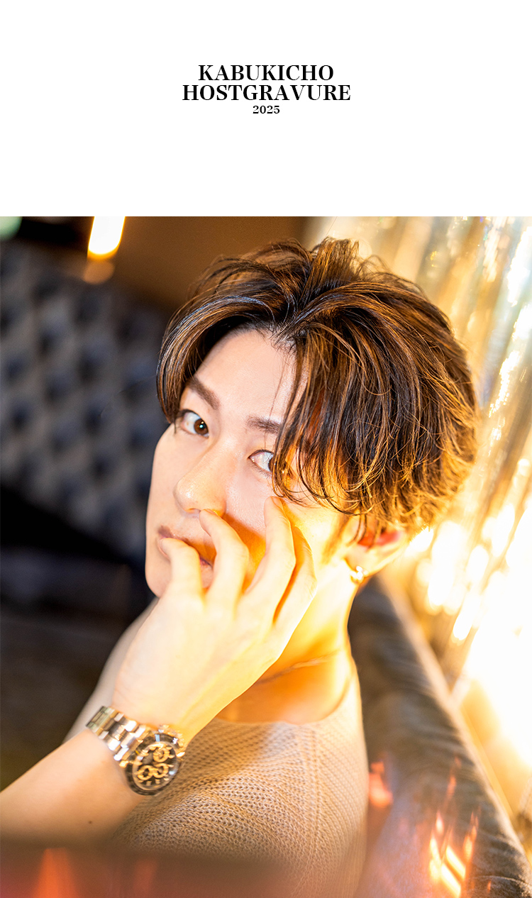 『STAR』のイケメン3人組がグラビアに登場!!