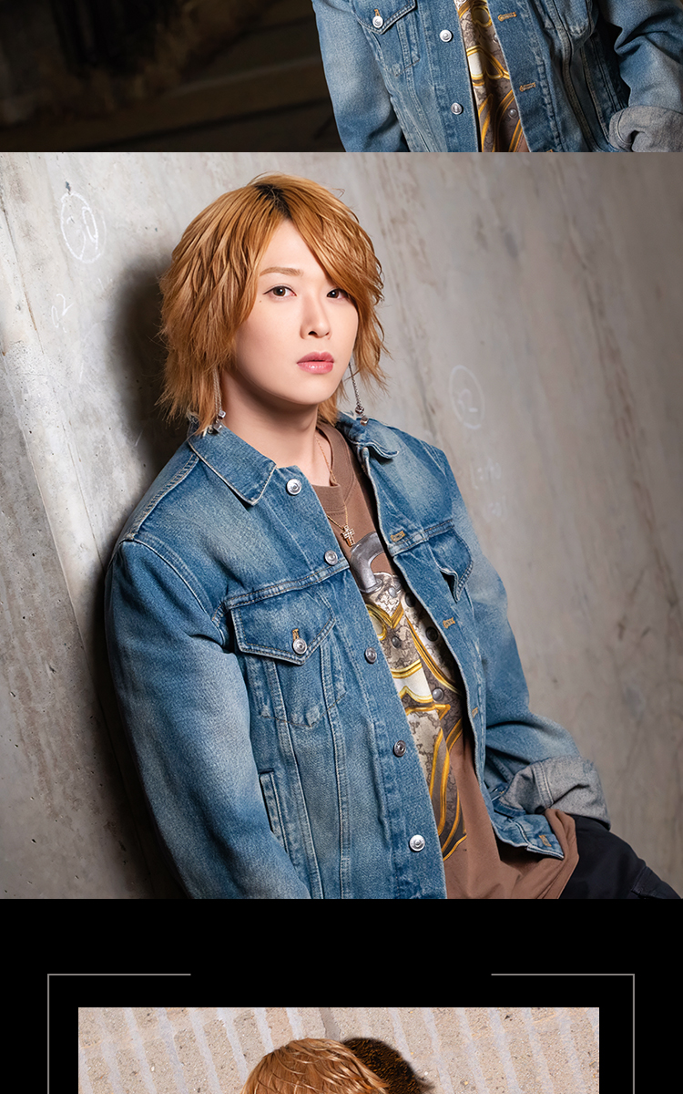 『WORLD』のイケメン2人組がグラビアに登場!!