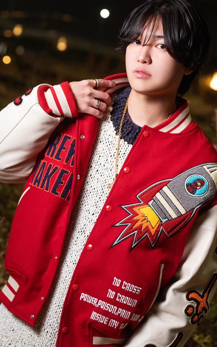 『WORLD』のイケメン2人組がグラビアに登場!!