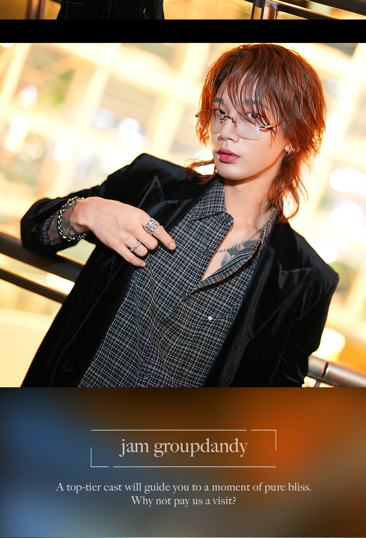 歌舞伎町『jam』の選ばれし3人組がグラビアに登場!!