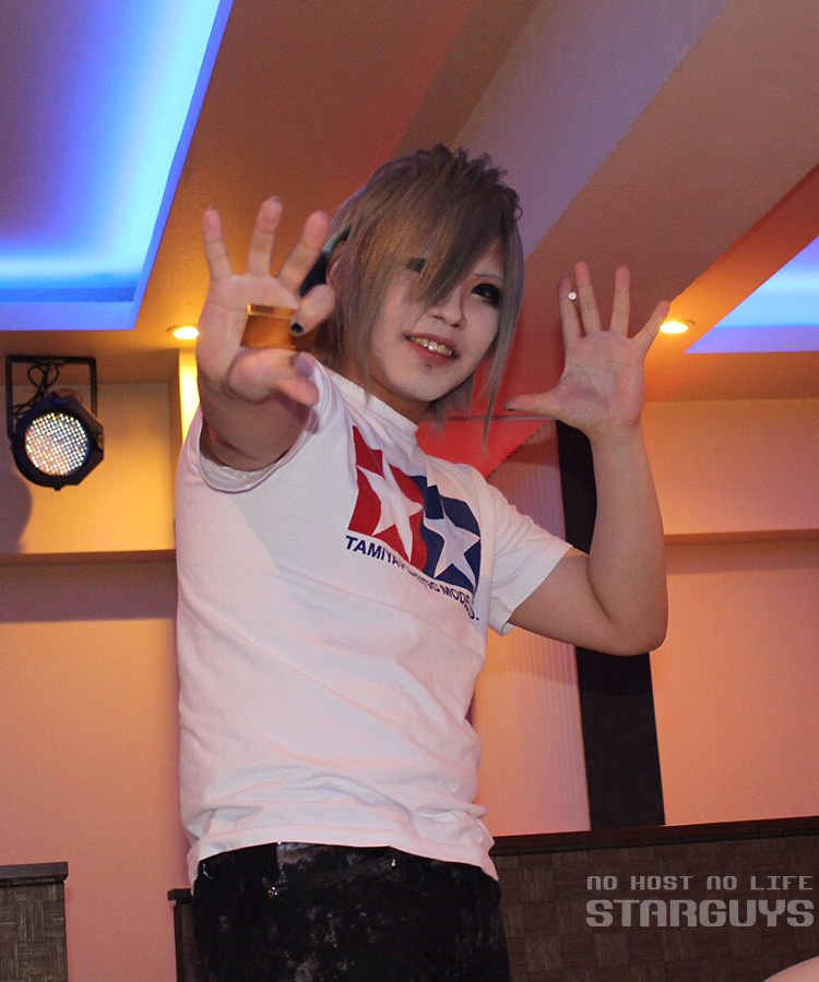 雫 【ALICE NEXT DOOR】