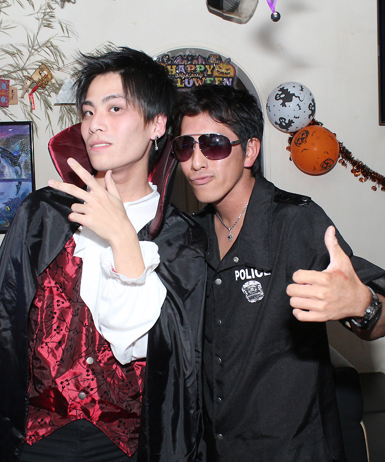 【Line】ドラキュラ,ポリス