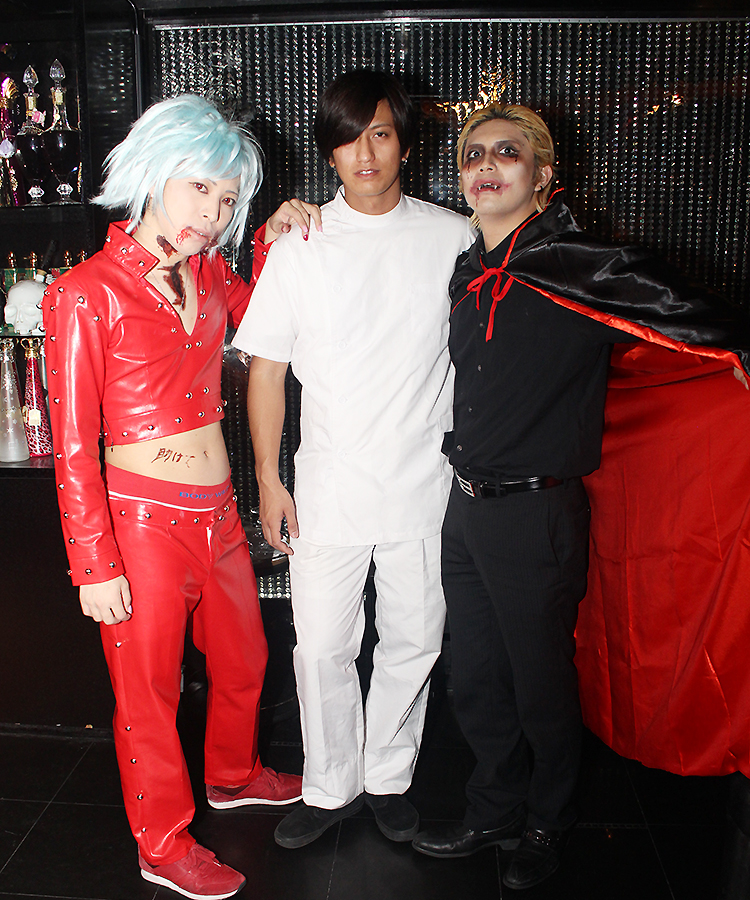 強欲のバン ｘ ヴァンパイ  ｘ  整体師 移植のコラボのハロウィン