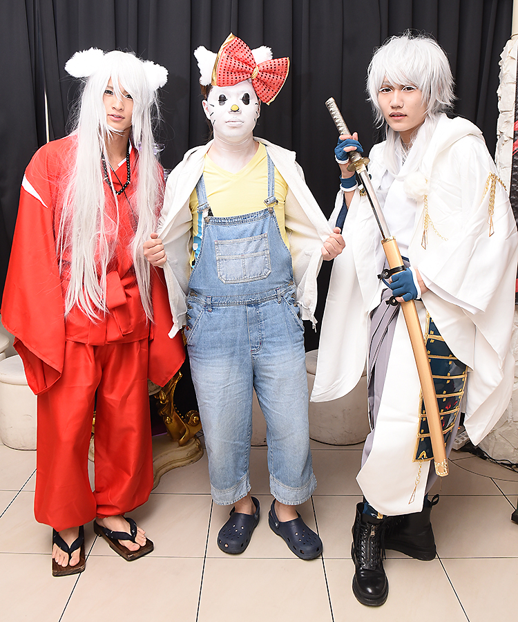 イケメン犬夜叉2人に挟まれるキティちゃん。シュールの極み。