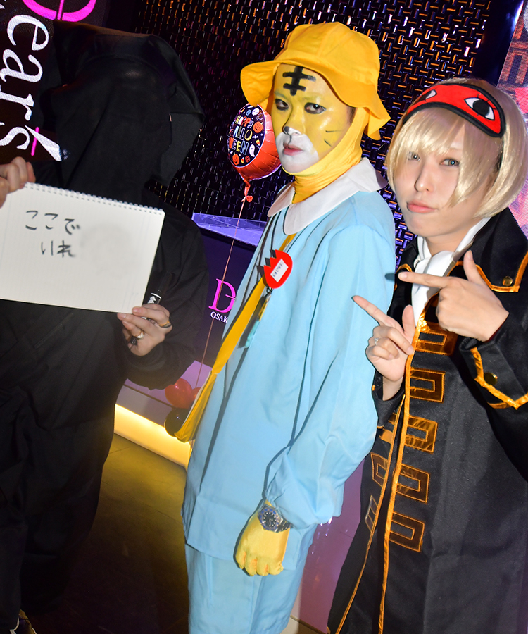 視線がなんとも言えません…(笑)