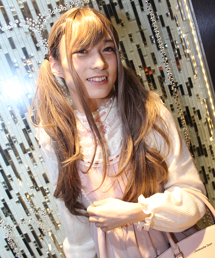 美少女登場!!