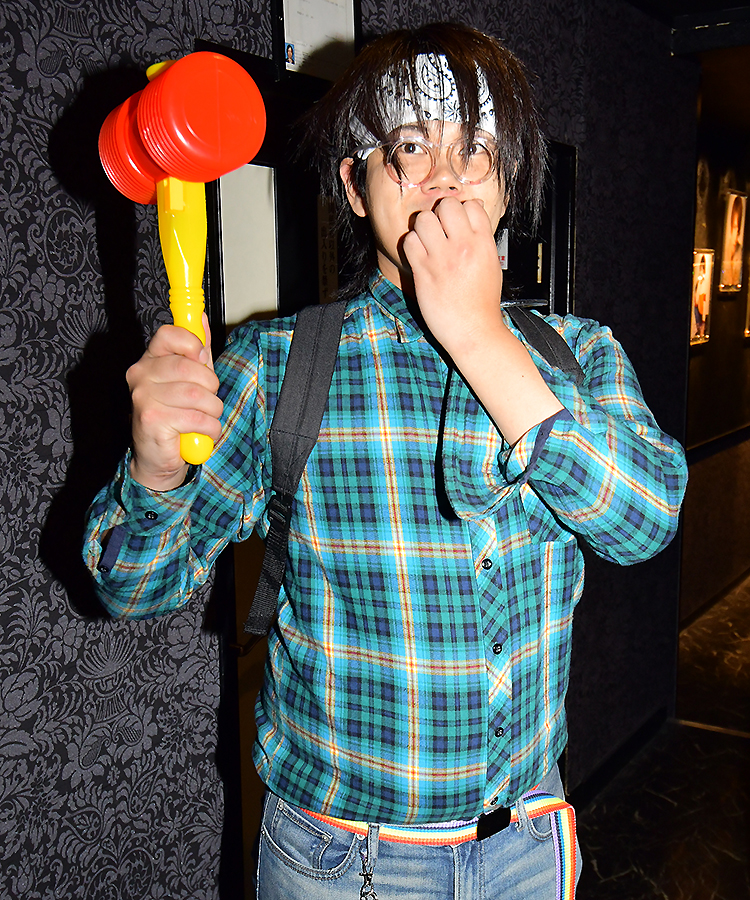 オタクのコスプレ♪オタ芸お見せします☆