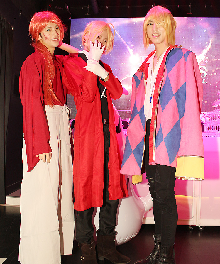 暖色系なこの３人っ