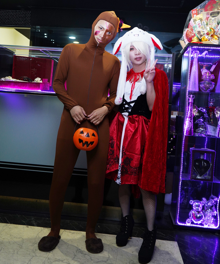 全身タイツなのに眼力MAXのイケメン＋愛くるしいアイドルコスプレイヤー♪