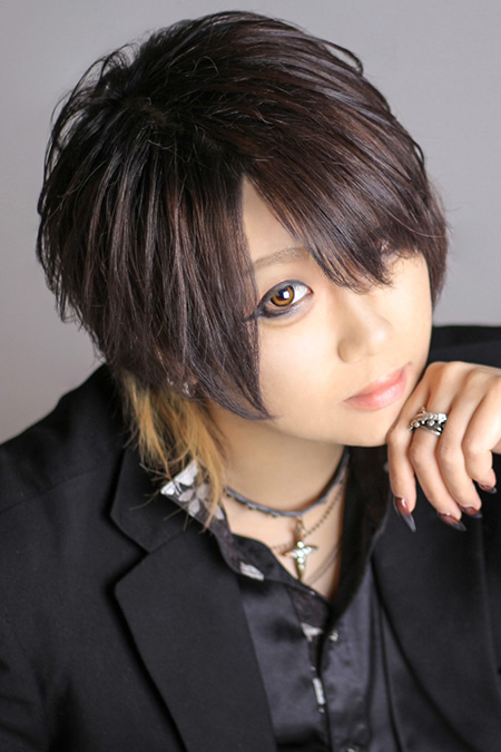 巴衛 QUEENDOM 大阪 ミナミ