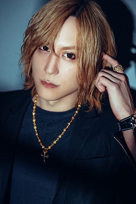 GENTLEMAN’S CLUB GENTLE