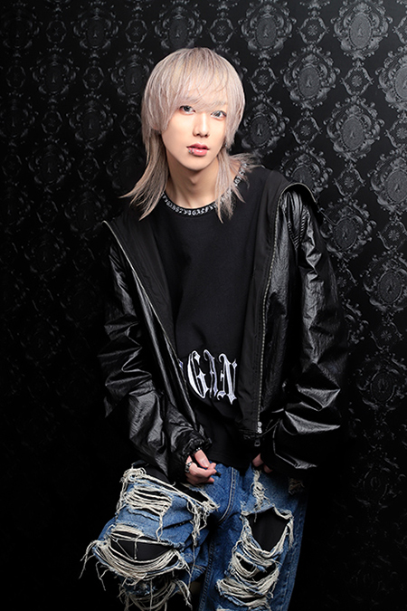 莉於 LALA 歌舞伎町