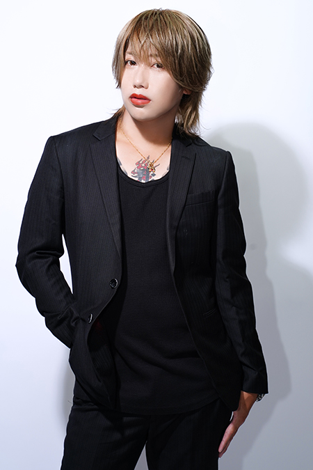 兎丸 春斗 TITLE 72c4 大阪 ミナミ