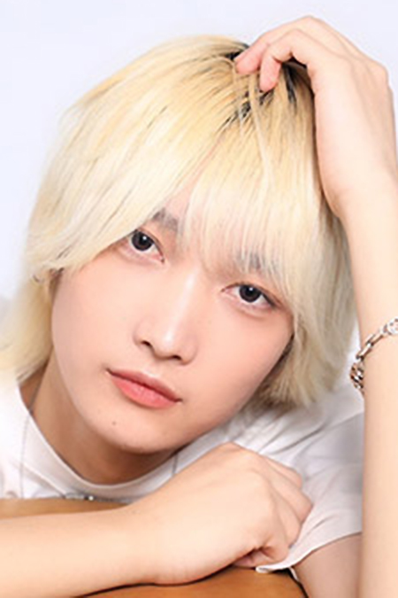 レイ ATTRA 歌舞伎町