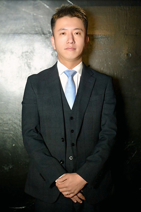 南野 圭吾 Lilian 池袋