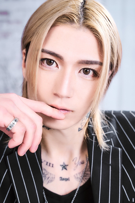 神條 ライガ UNIVERSE 大阪 ミナミ