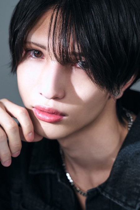 アキ UNIVERSE 大阪 ミナミ