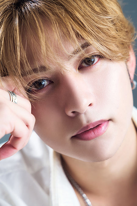 比嘉 颯斗 UNIVERSE -LUX- 大阪 ミナミ