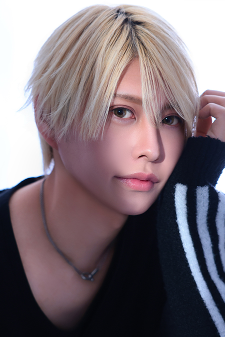 園崎 詩音 BLUE OSAKA 大阪 ミナミ