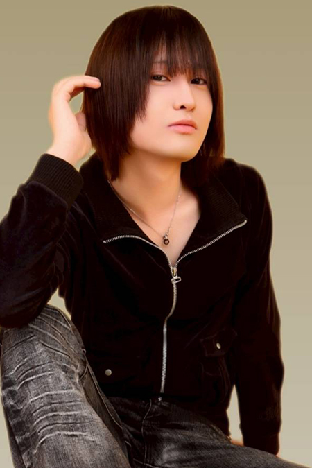 与一 Felicia 神戸