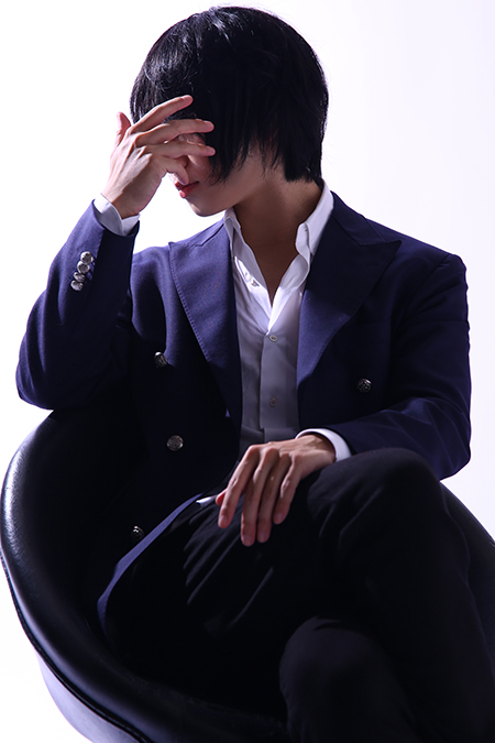 純