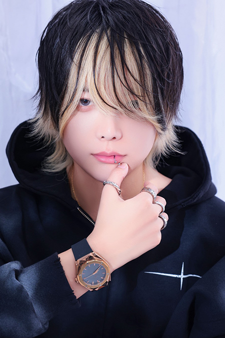 白瀬 愁