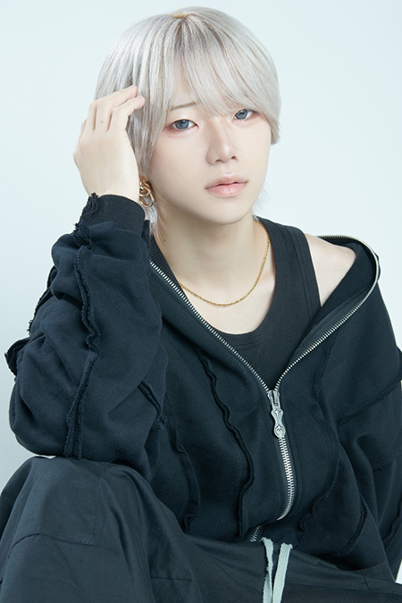 ユナ LiTA 歌舞伎町