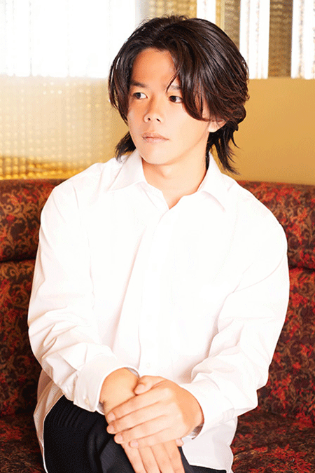 彰人