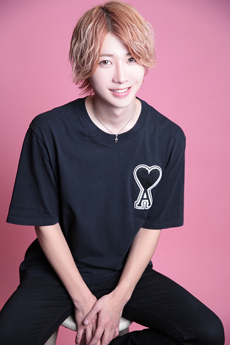 WORLD 大阪本店 愛斗